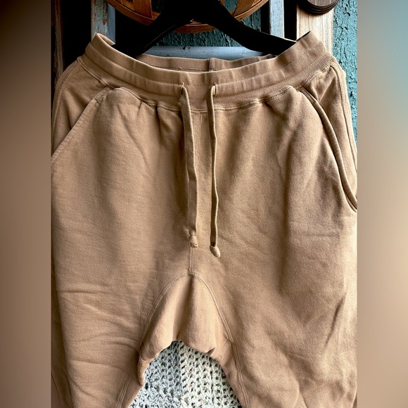 Tkees Jogger sweatpants - size medium (6-8) - Made in Canada - Picture 4 of 10